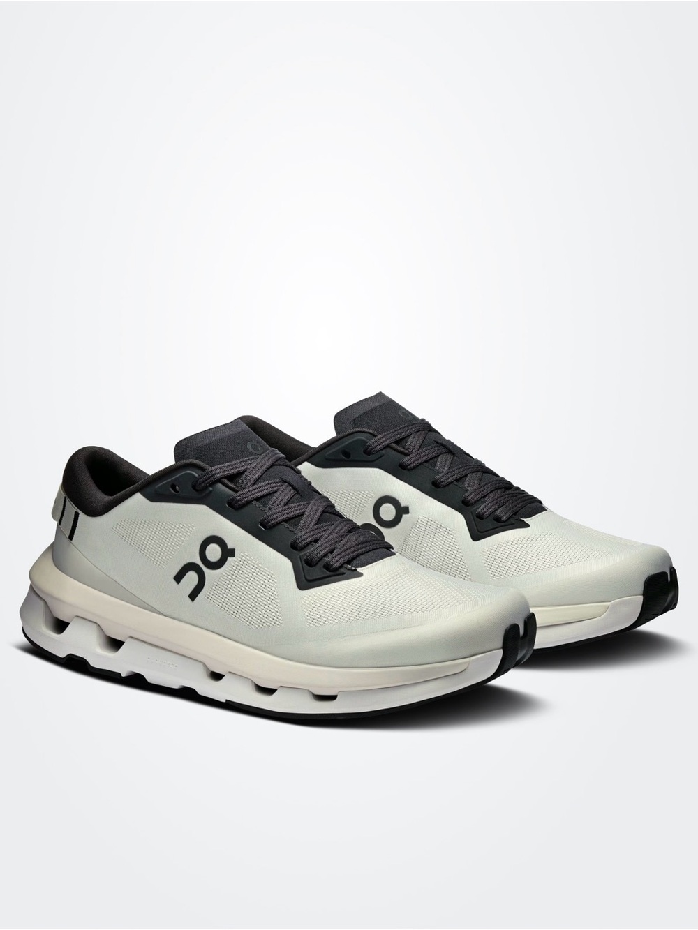 On Cloud Lightweight Sneakers Women Running Shoes Lightweight Size 8 White/Black